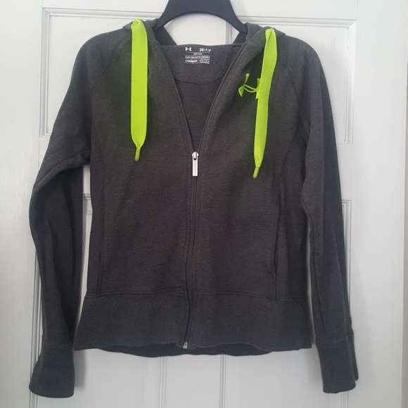 Under Armour Tops - Under Armour cold gear sweatshirt